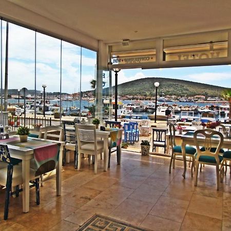 Larimar Boutique Hotel Кешме Экстерьер фото