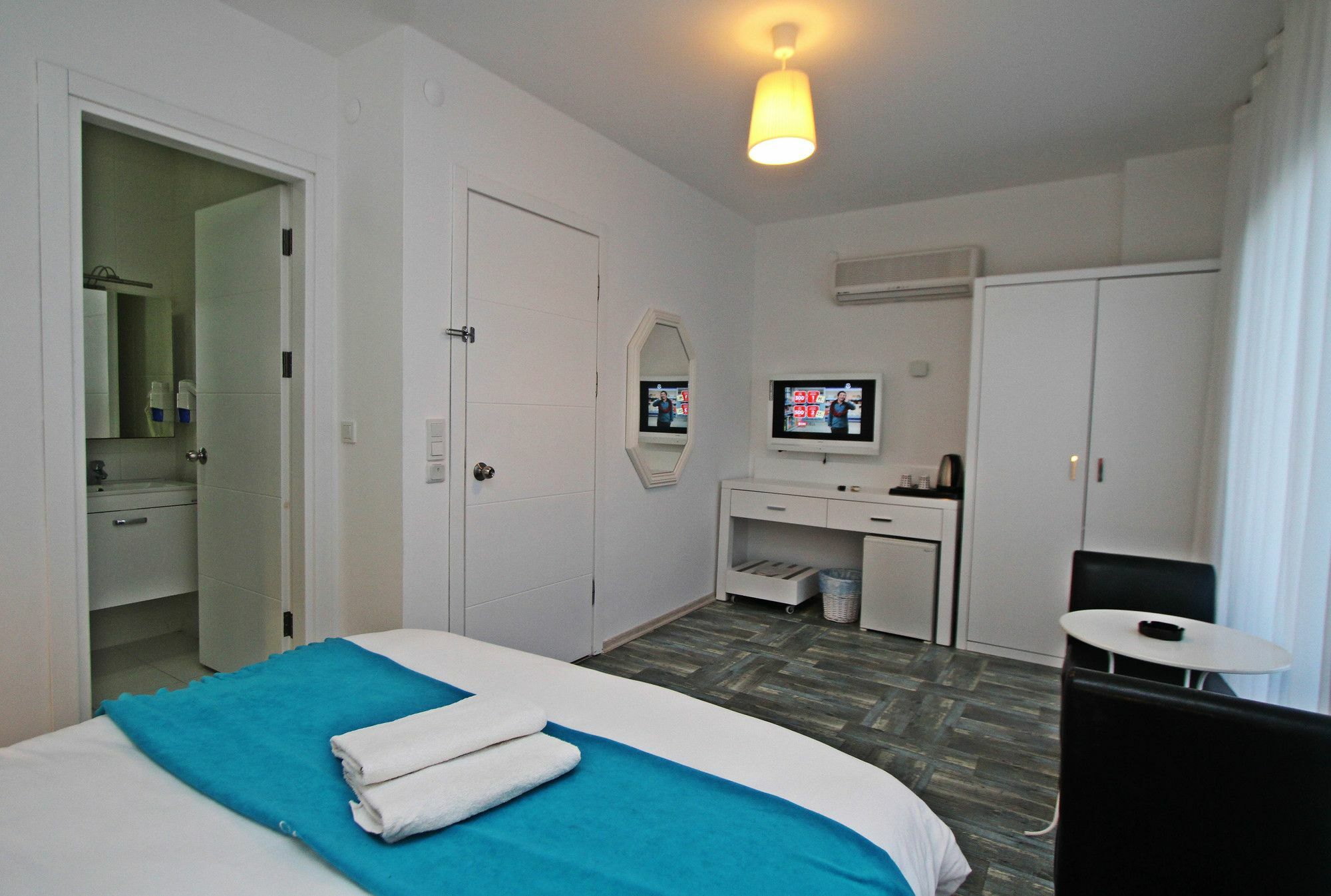 Larimar Boutique Hotel Кешме Экстерьер фото